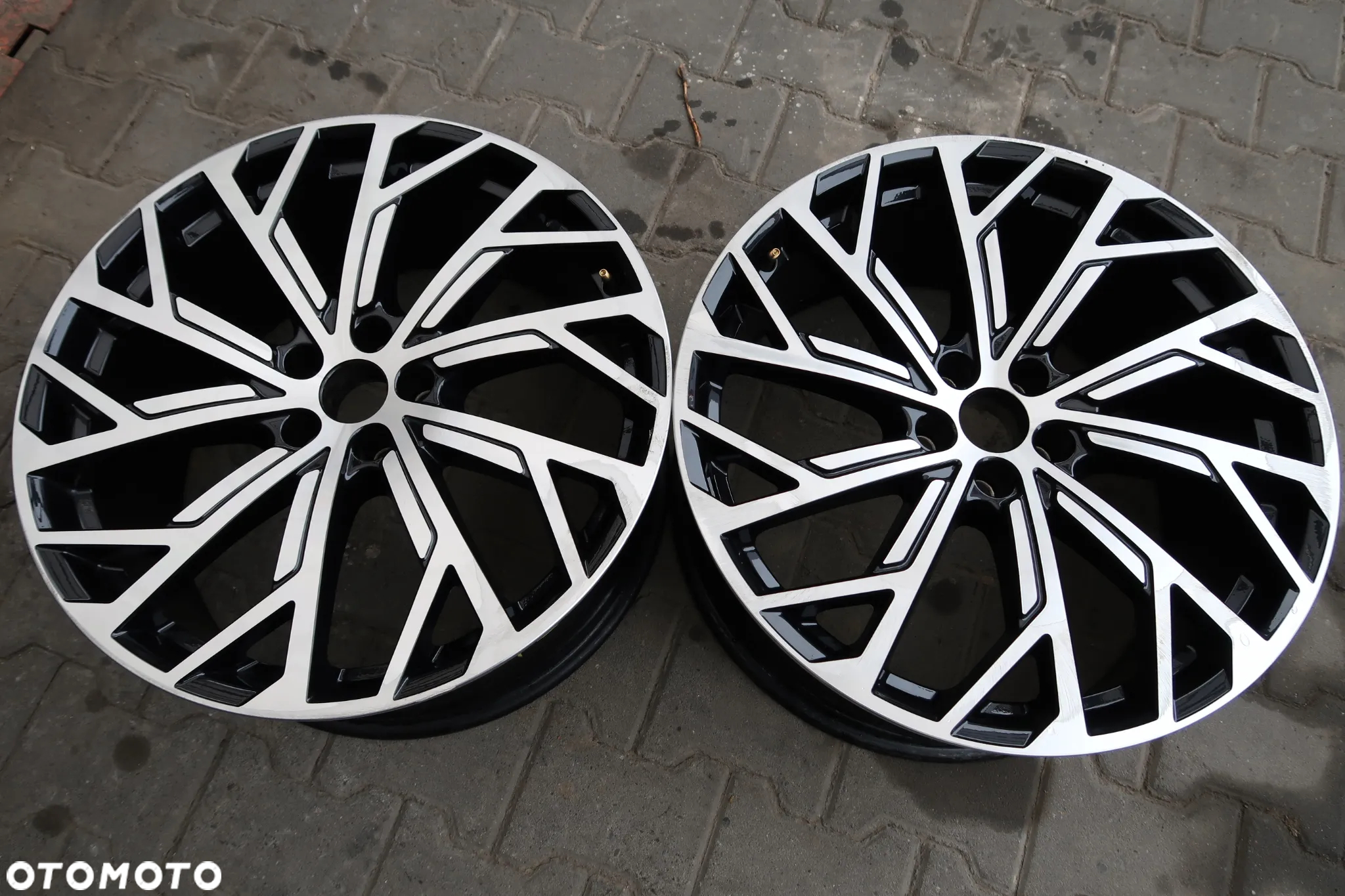 311 Felga Aluminiowa Audi A8 4N0601025Af 9x21et37 - 5