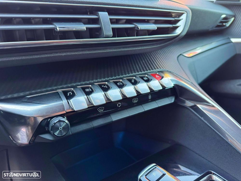 Peugeot 5008 1.5 BlueHDi Allure EAT8 - 19