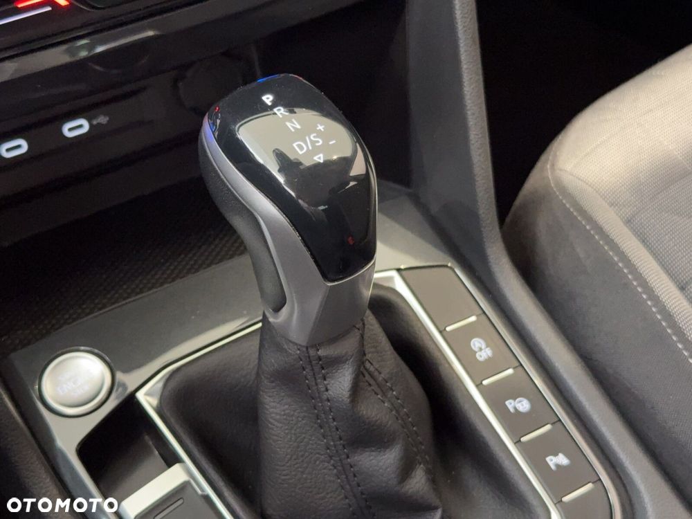 Volkswagen Tiguan - 27