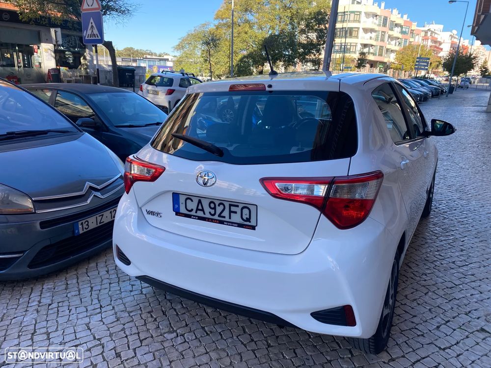 Toyota Yaris 1.0 VVT-i - 24
