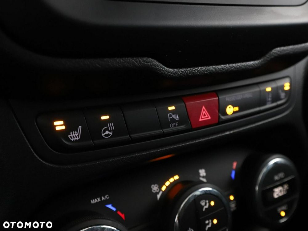 Jeep Renegade 2.0 MultiJet Limited 4WD S&S - 26