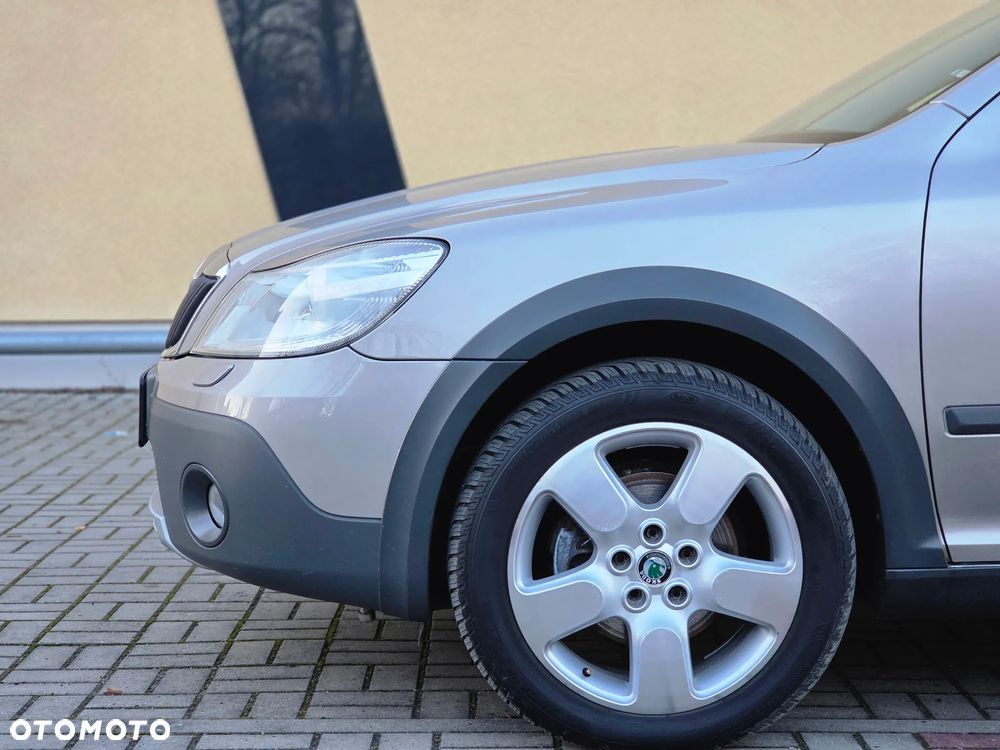 Skoda Octavia 2.0 TDI DPF 4x4 Scout - 40