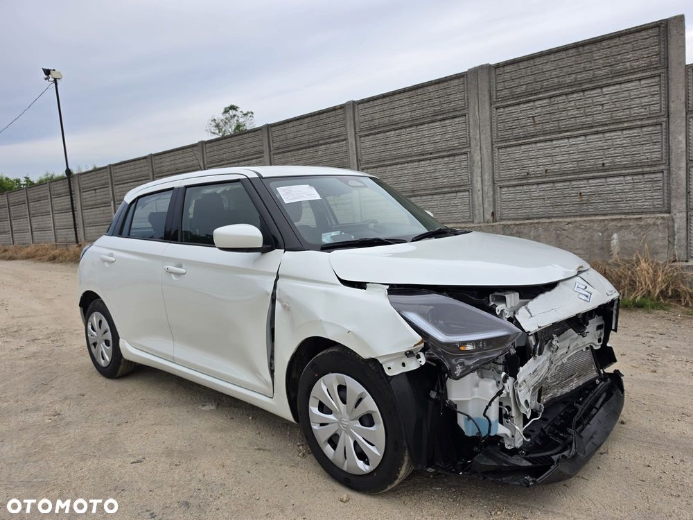 Suzuki Swift 1.2 Dualjet Hybrid MT Club - 34