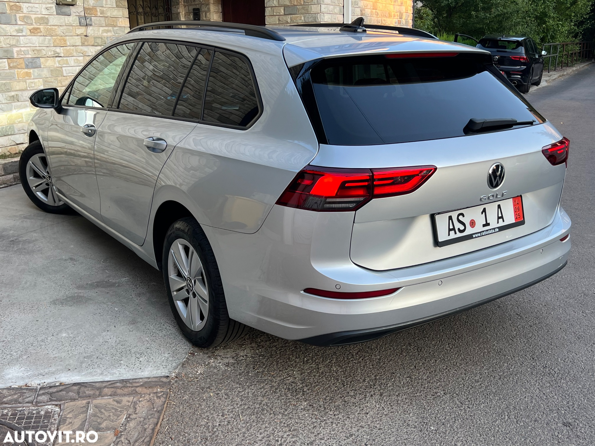 Volkswagen Golf ver-variant-2-0-tdi-116cp-dsg-life - 4