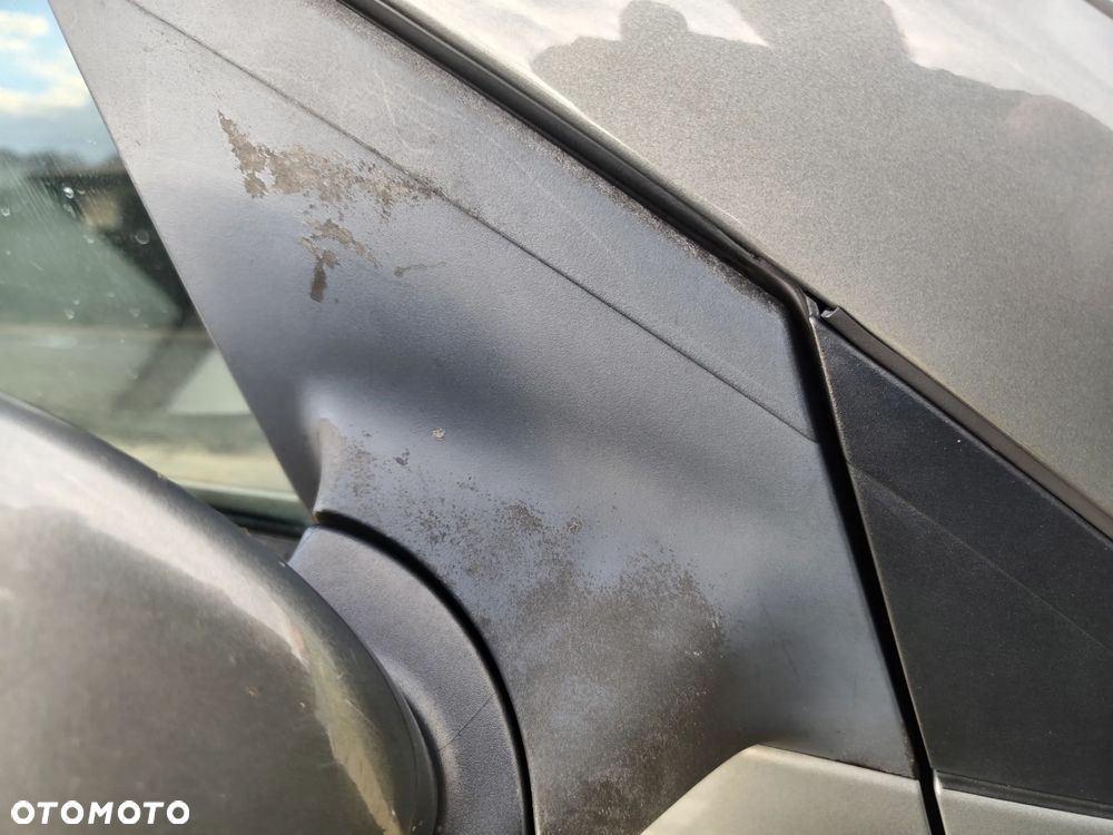 Chevrolet Cruze 2.0 VDCi LS - 30