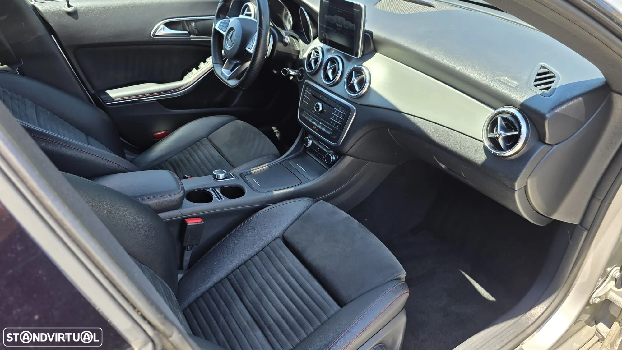 Mercedes-Benz CLA 200 d Shooting Brake AMG Line Aut. - 13