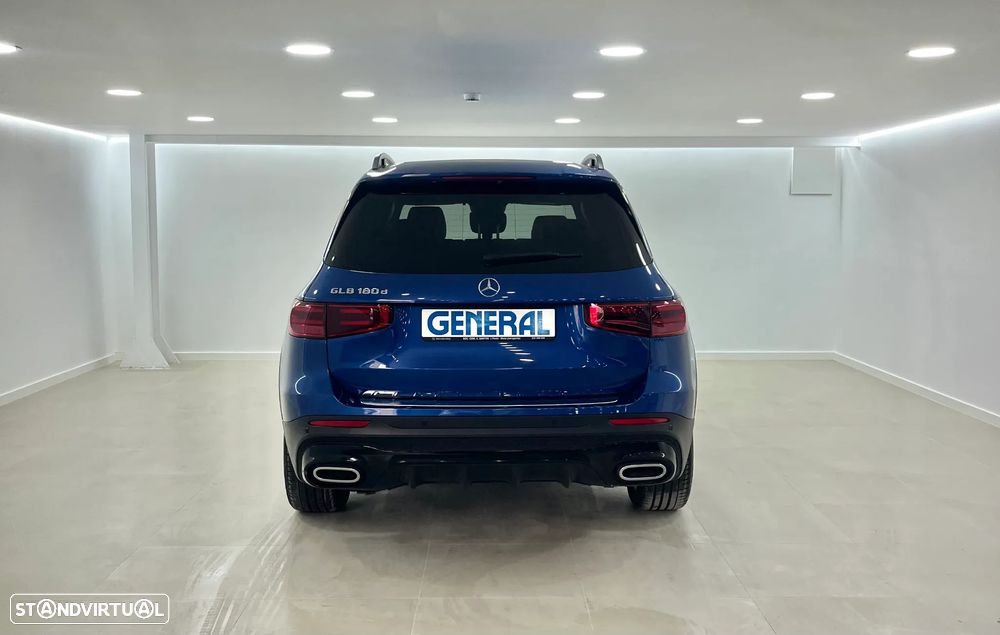 Mercedes-Benz GLB 180 d AMG Line - 5