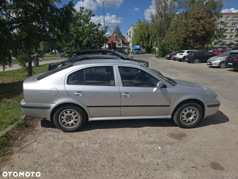 Skoda Octavia 2.0 Ambiente - 5
