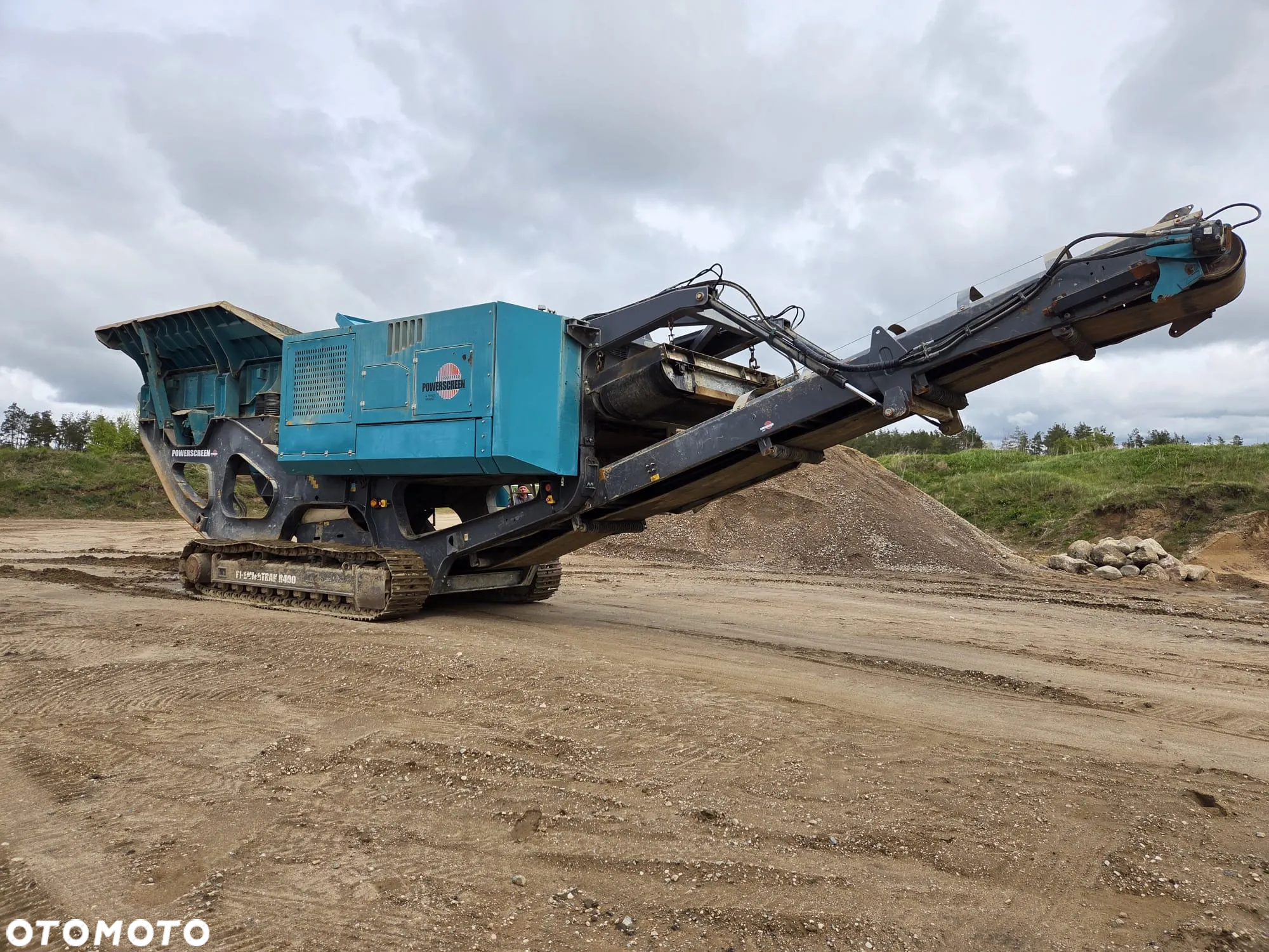 Powerscreen PREMIERTRAK R400 - XR400 , 1100 x 700 mm   ( Finlay, McCloskey, Sandvik, Metso, Maximus, Kleemann, CAT ) - 2