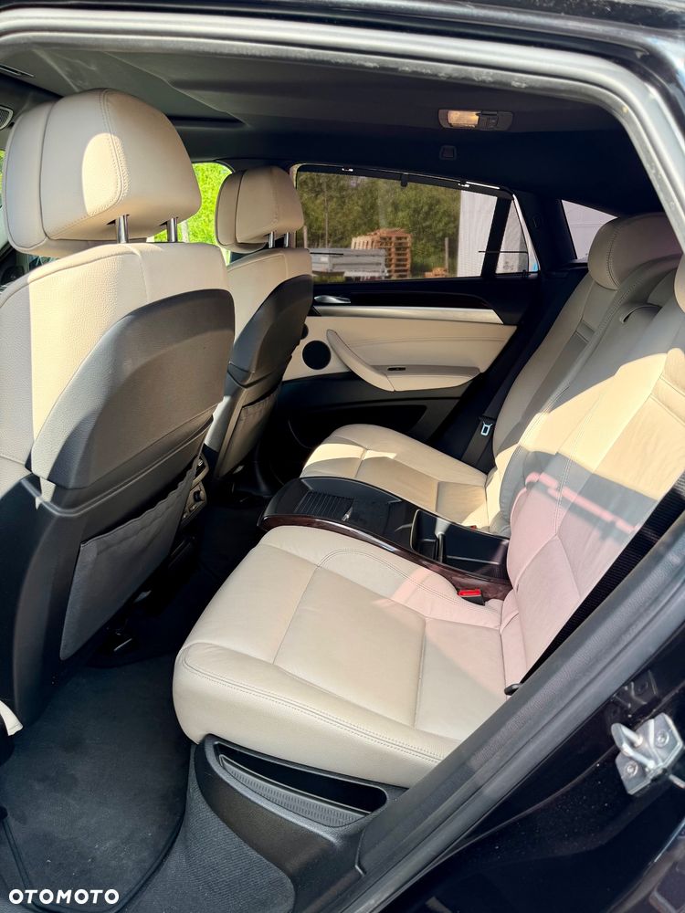 BMW X6 xDrive40d - 13