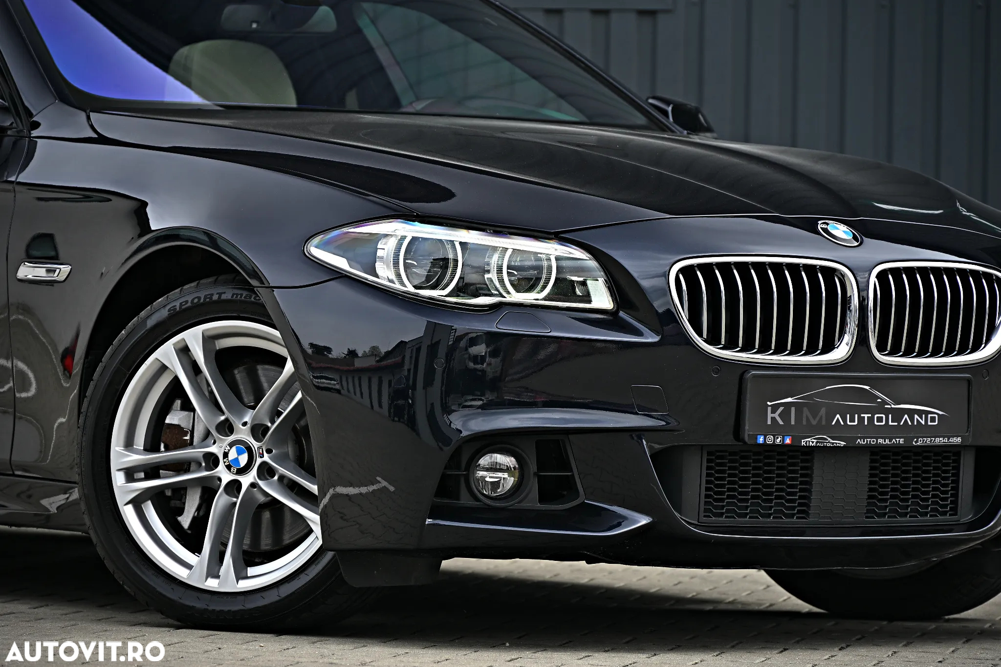 BMW Seria 5 525d xDrive Touring Sport-Aut. - 26