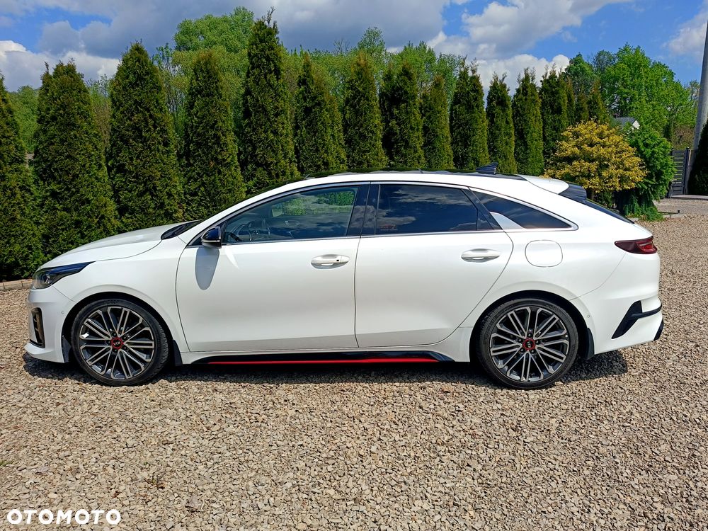 Kia ProCeed 1.6 T-GDI GT DCT - 1