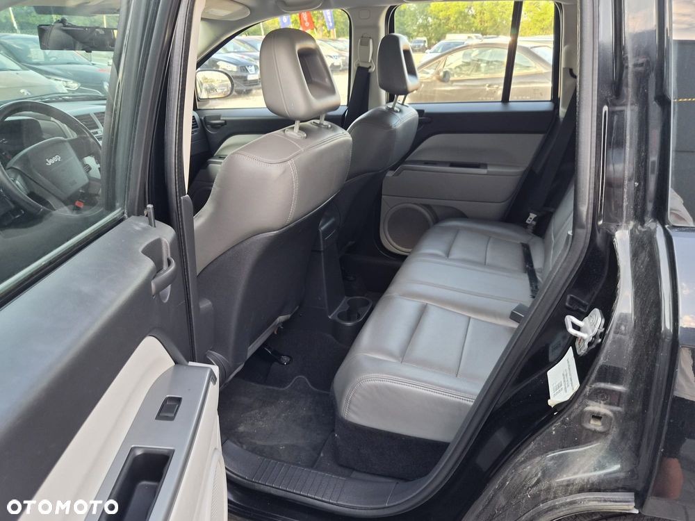 Jeep Compass 2.4 Limited - 23