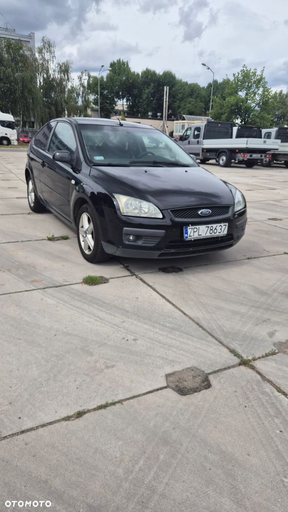 Ford Focus 1.6 Ambiente - 2