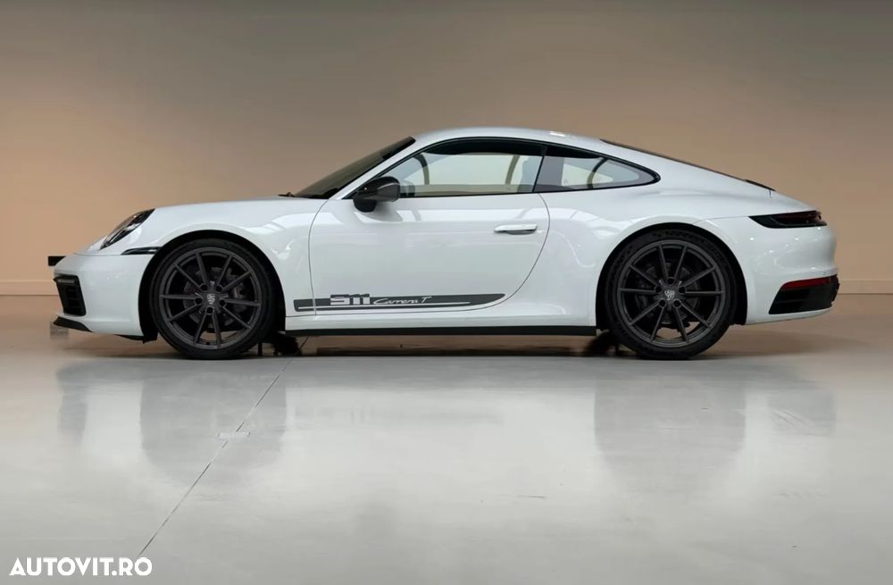Porsche 911 Carrera T PDK - 4