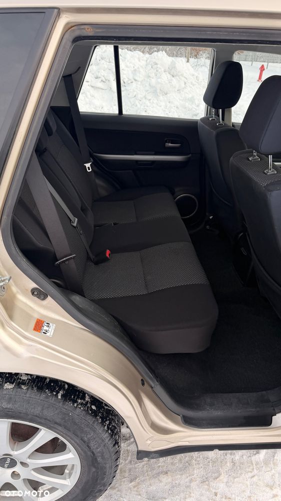 Suzuki Grand Vitara 1.9 DDiS Club - 18