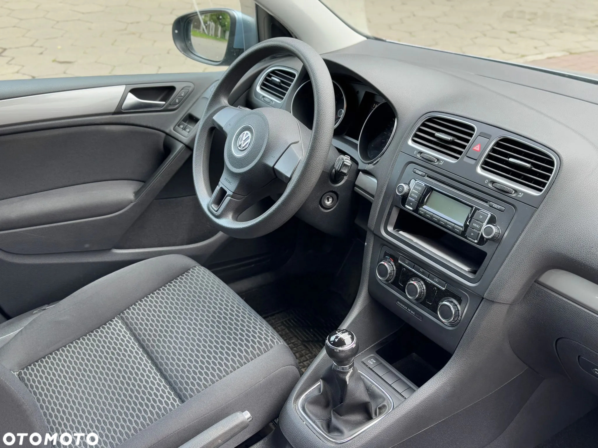 Volkswagen Golf 1.6 Comfortline - 3