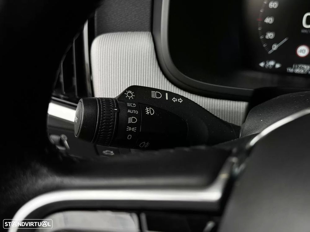 Volvo V90 2.0 D4 Inscription Geartronic - 23