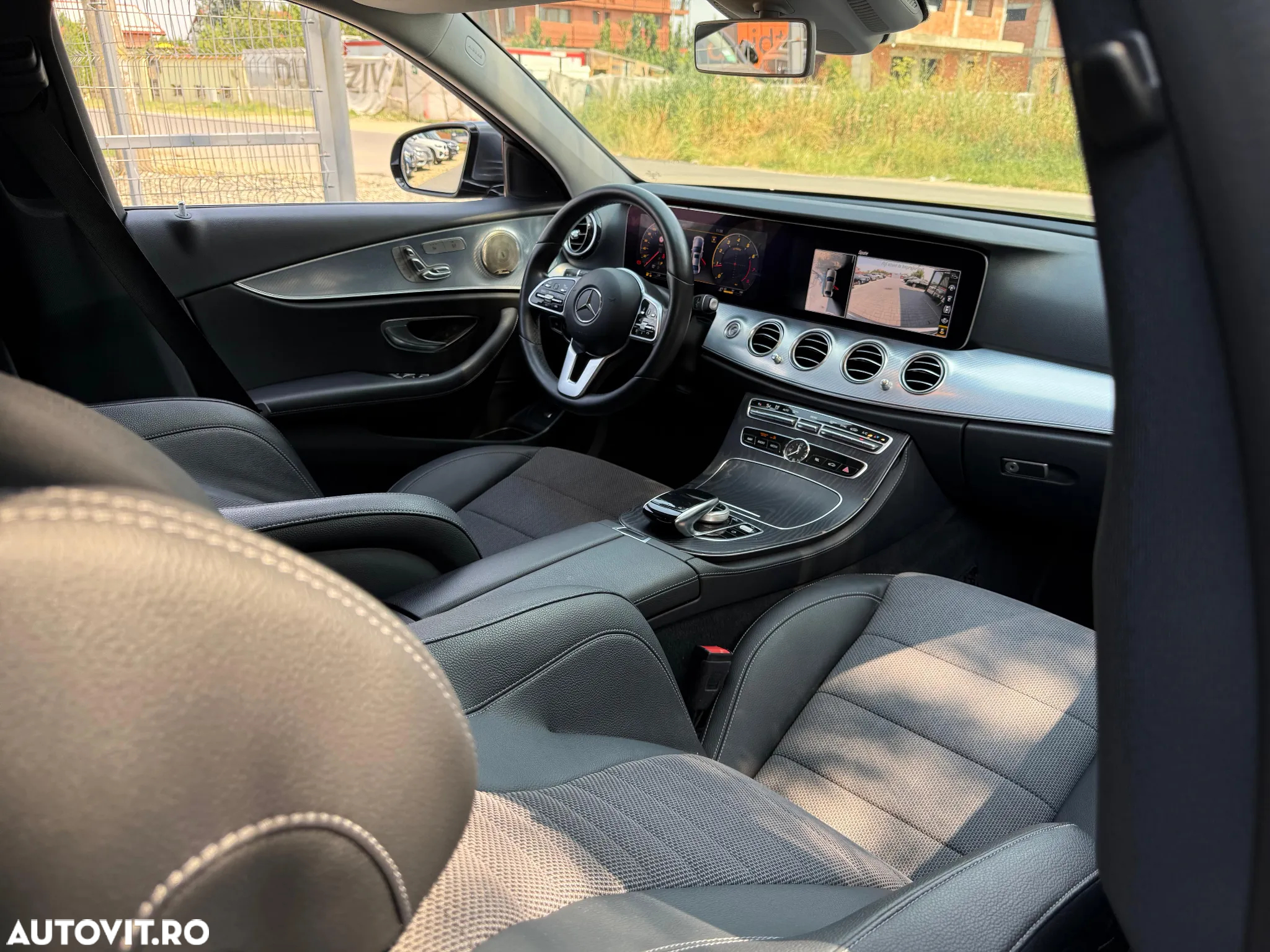 Mercedes-Benz E 200 9G-TRONIC Exclusive - 13