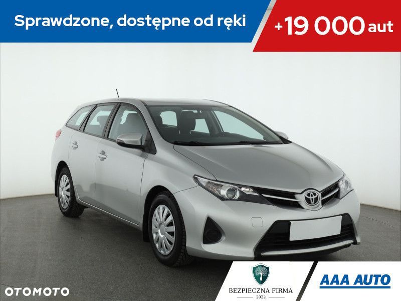 Toyota Auris - 2