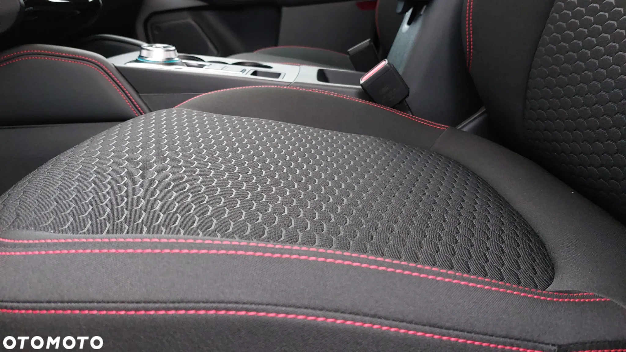 Ford Kuga 1.5 EcoBoost FWD ST-Line - 18