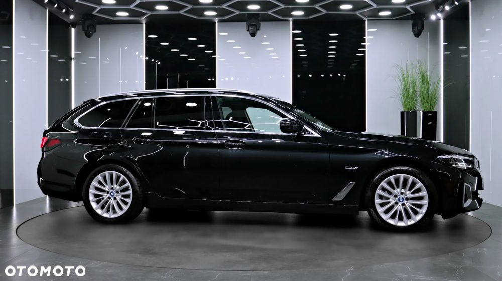 BMW Seria 5 530e xDrive - 9