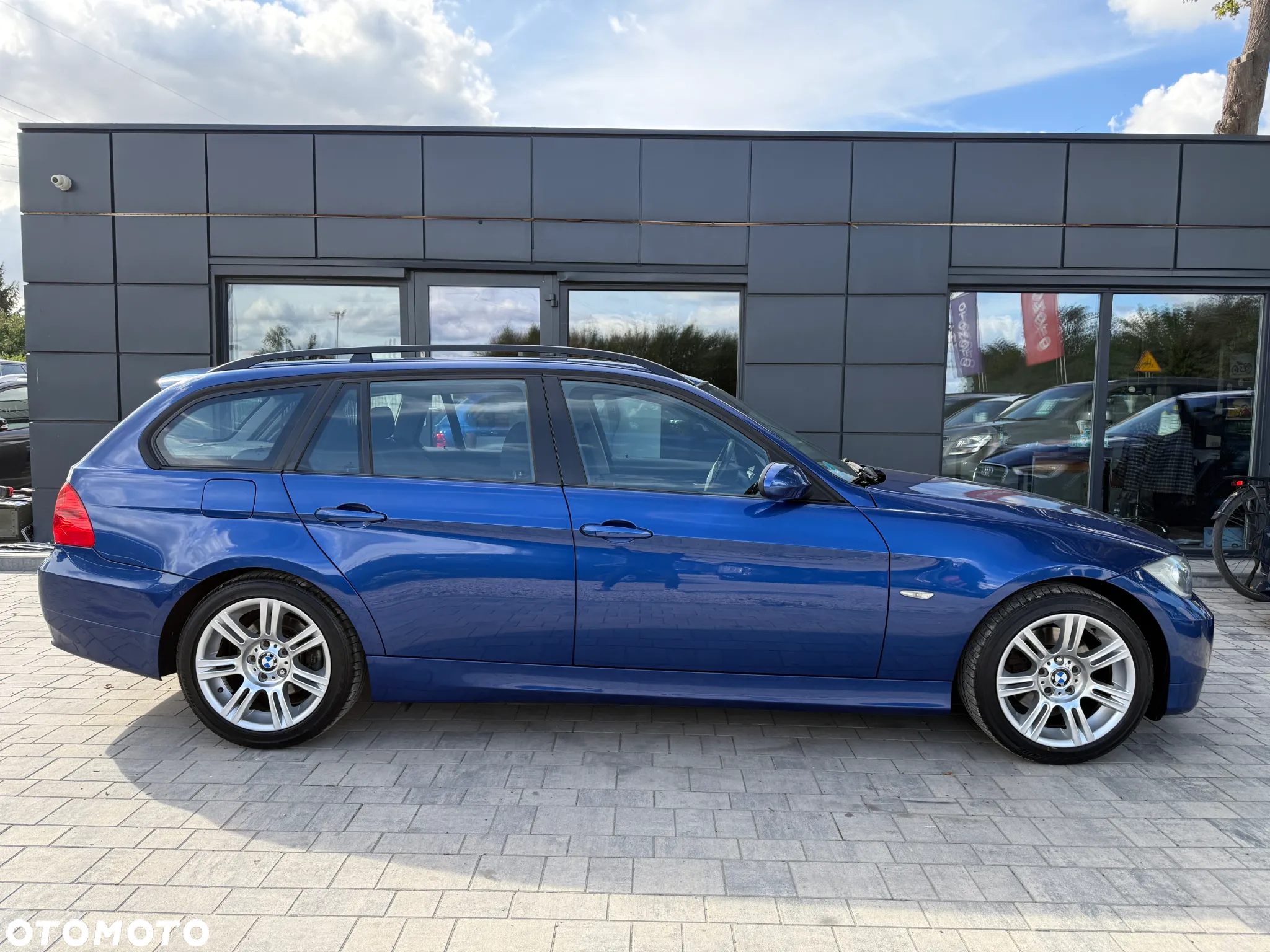 BMW Seria 3 320i Touring Edition Sport - 30