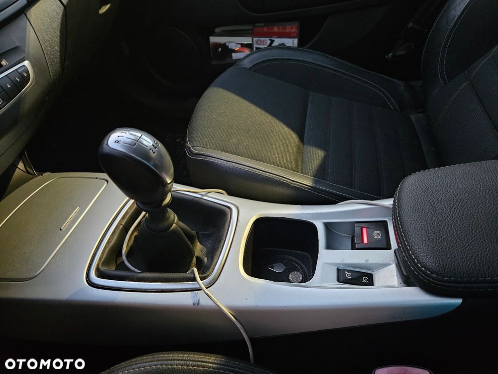 Renault Laguna 1.5 dCi Authentique - 6