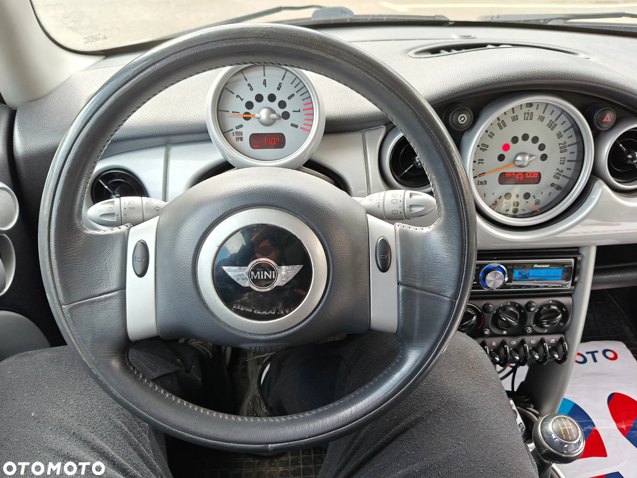 MINI Cooper Standard - 6