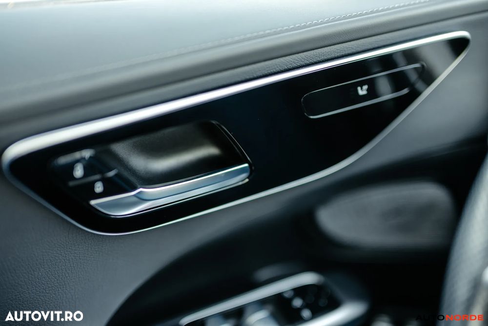 Mercedes-Benz C 300 e 9G-TRONIC AMG Line - 17