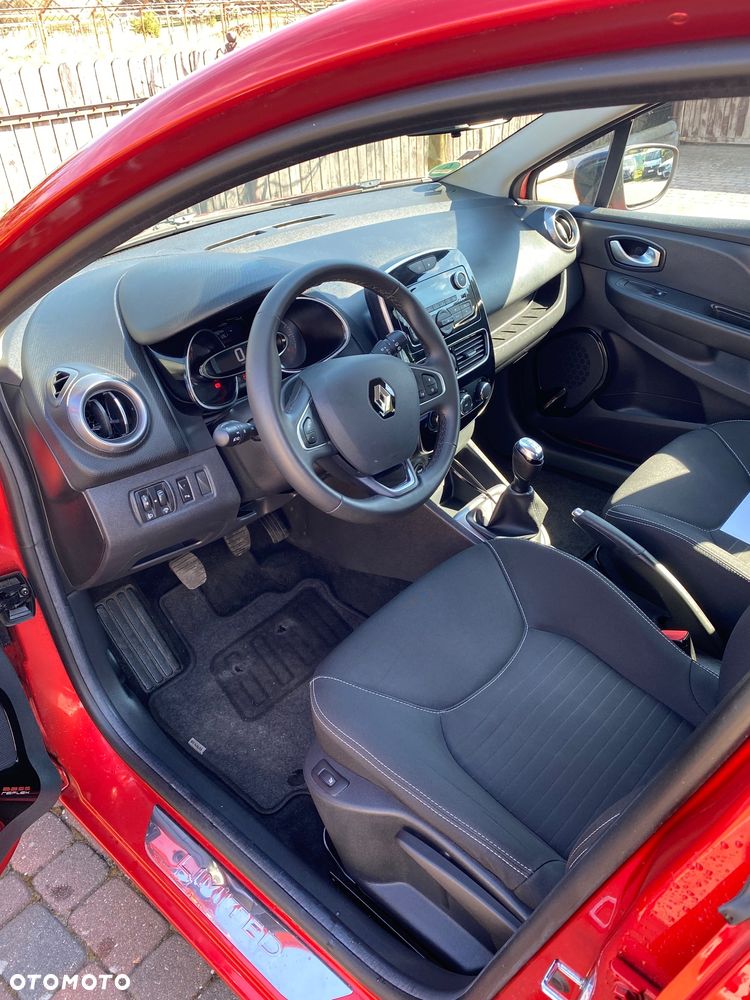 Renault Clio 1.2 16V 75 LIMITED - 12