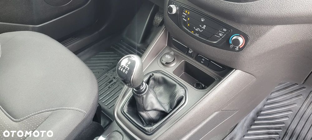 Ford TRANSIT COURIER - 13