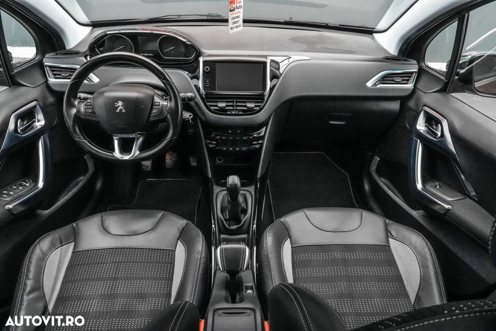 Peugeot 2008 1.2 PureTech Turbo Allure - 7