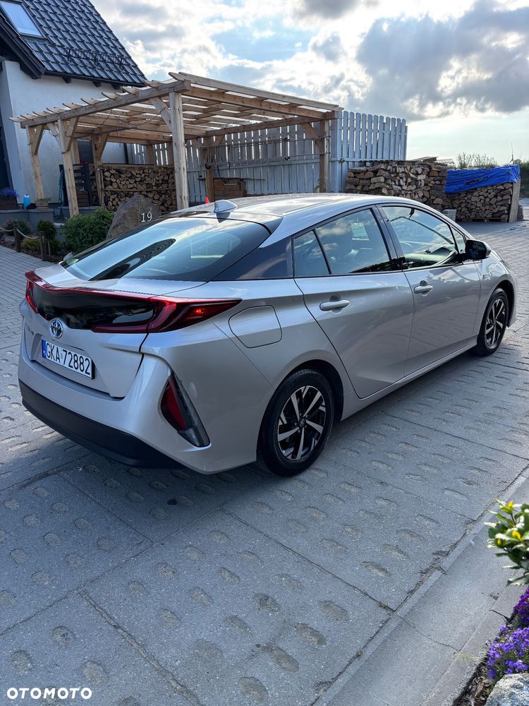 Toyota Prius 1.8 Hybrid Prestige - 17