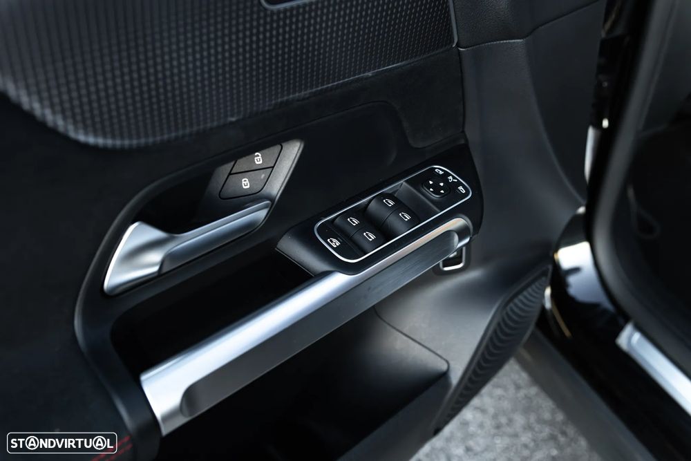 Mercedes-Benz EQB 250 AMG Line - 23