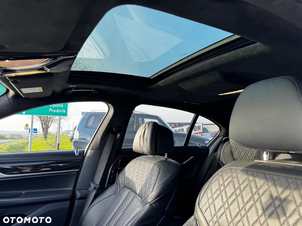 BMW Seria 7 750d xDrive - 22