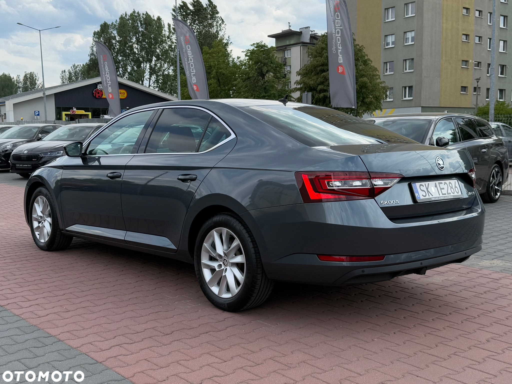 Skoda Superb 1.6 TDI Style DSG - 19