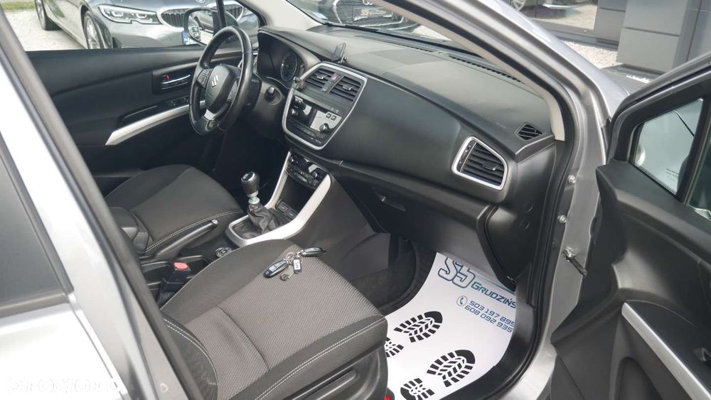 Suzuki SX4 S-Cross - 13