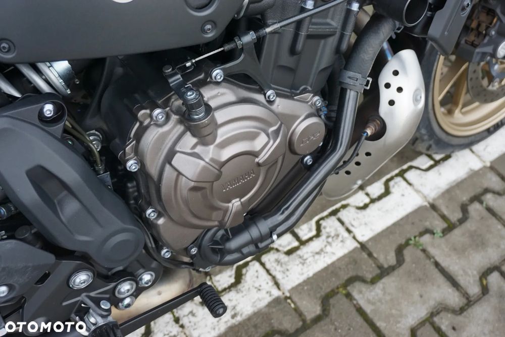 Yamaha XSR - 9