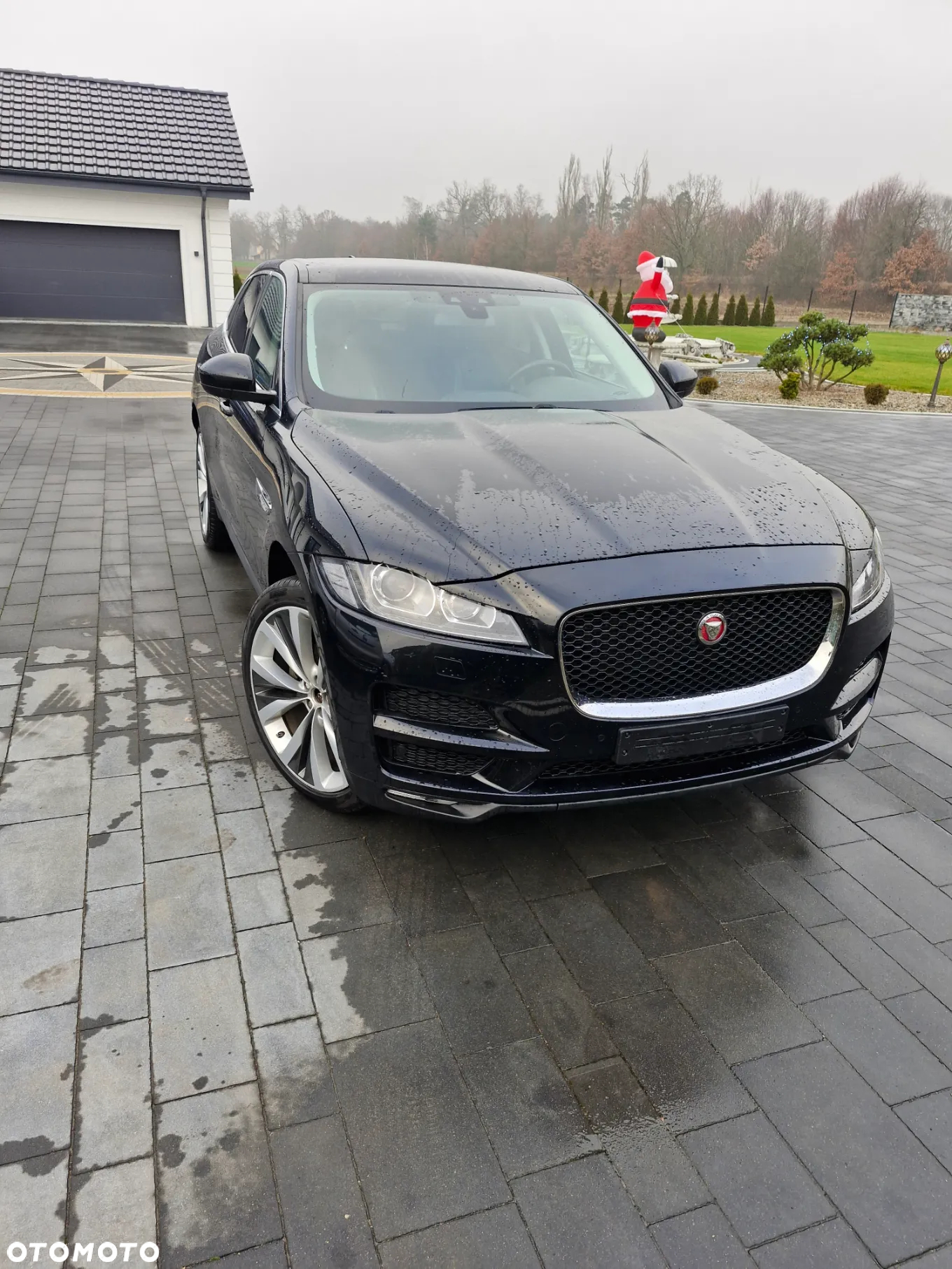 Jaguar F-Pace 25d AWD R-Sport - 6