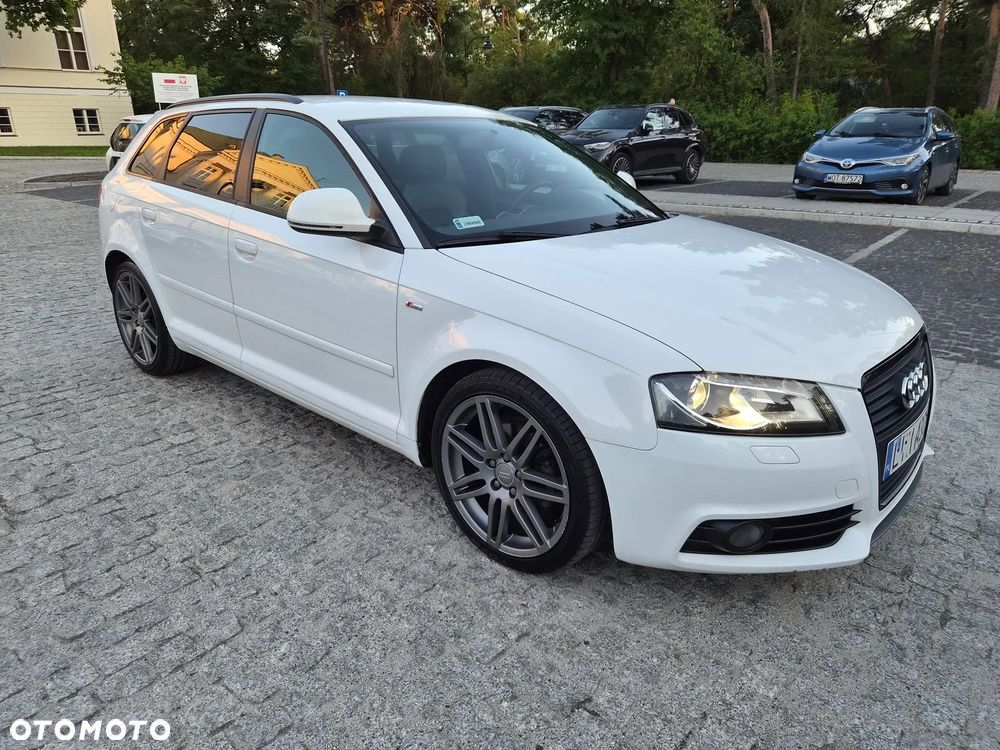 Audi A3 Sportback 2.0 TDI DPF S line Sportpaket (plus) - 1