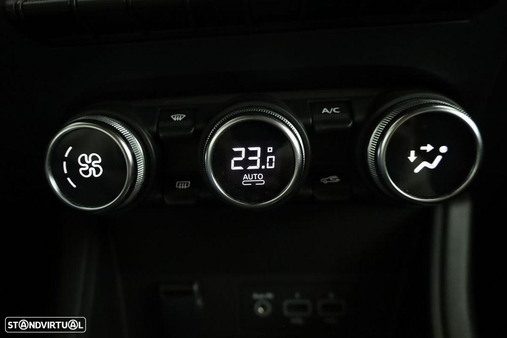 Renault Captur 1.0 TCe Techno Bi-Fuel - 12