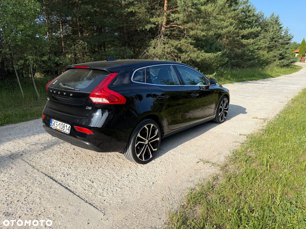 Volvo V40 D2 Momentum - 14