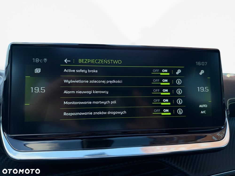Peugeot 2008 - 31