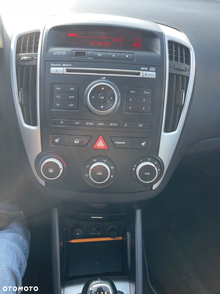 Kia Ceed 1.4 CVVT LX Basis - 21