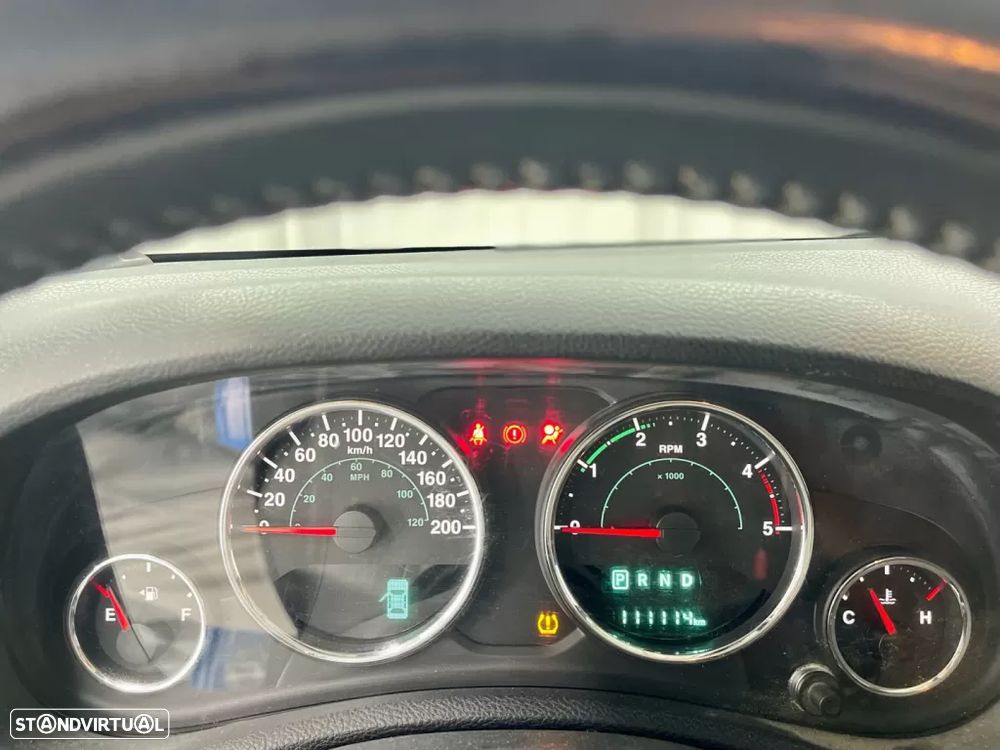 Jeep Wrangler Unlimited 2.8 CRD Auto Rubicon - 24