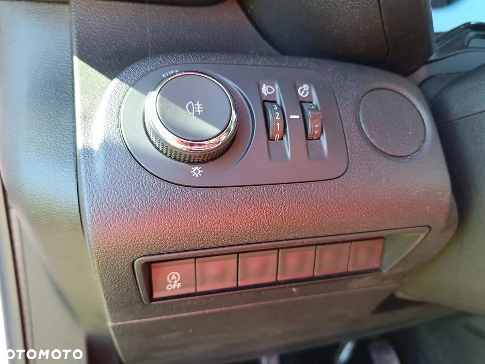 Opel Combo - 32