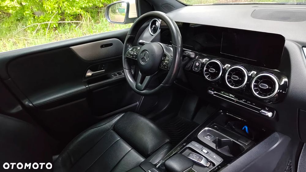 Mercedes-Benz Klasa B 180 d 7G-DCT Edition 2020 - 9