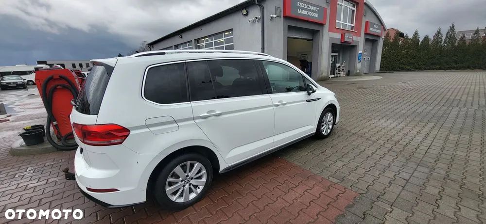 Volkswagen Touran - 8