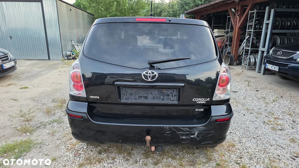 Toyota Corolla Verso 2.2 D-CAT Sol - 11